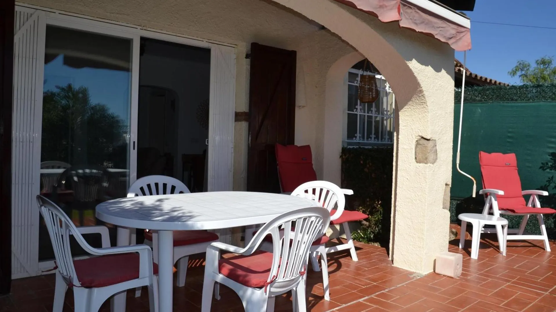 Prázdninový dům Vila Casa Con Jardin, Piscina Y Terraza A 3 Km De La Playa De L'Estartit - Es-323-1